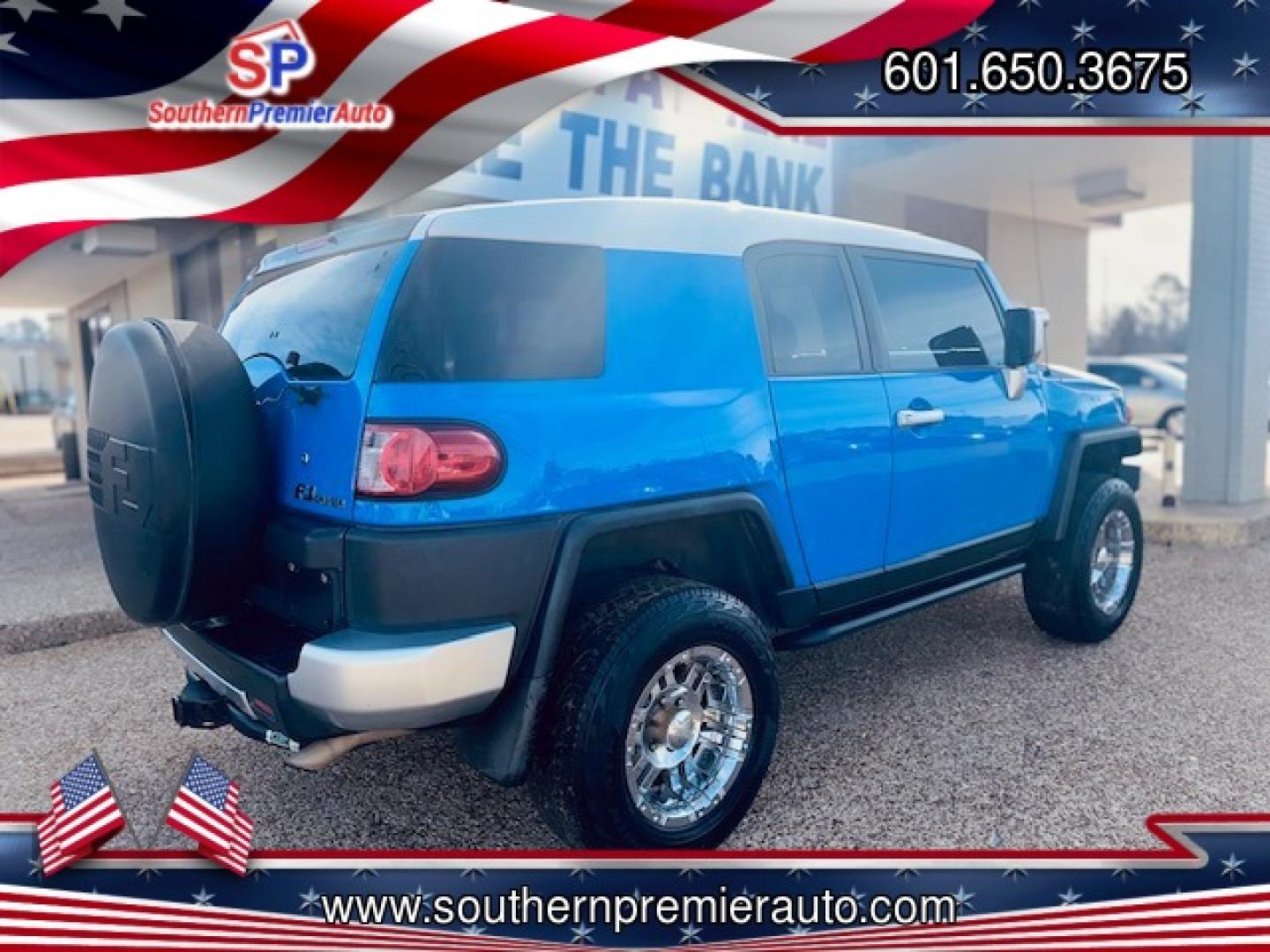 2007 BLUE TOYOTA FJ CRUISER S (JTEBU11F570) , located at 922 W. Beacon St., Philadelphia, MS, 39350, (601) 650-3675, 32.770447, -89.127151 - Photo#5